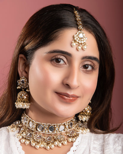 Pearl Myraahi Choker Set
