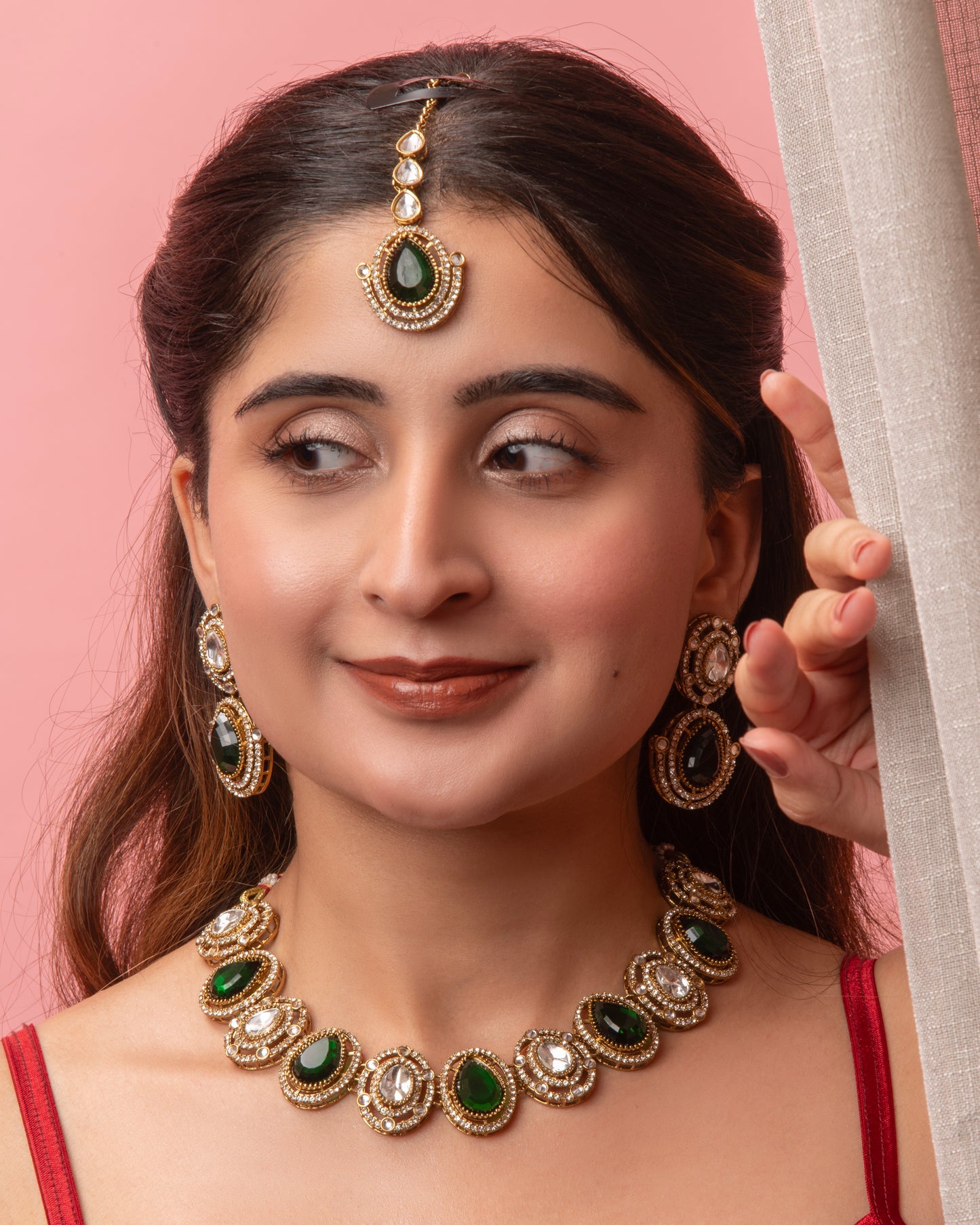 Emerald Hania Premium Polki Dupe Necklace with Earring and Mangteeka