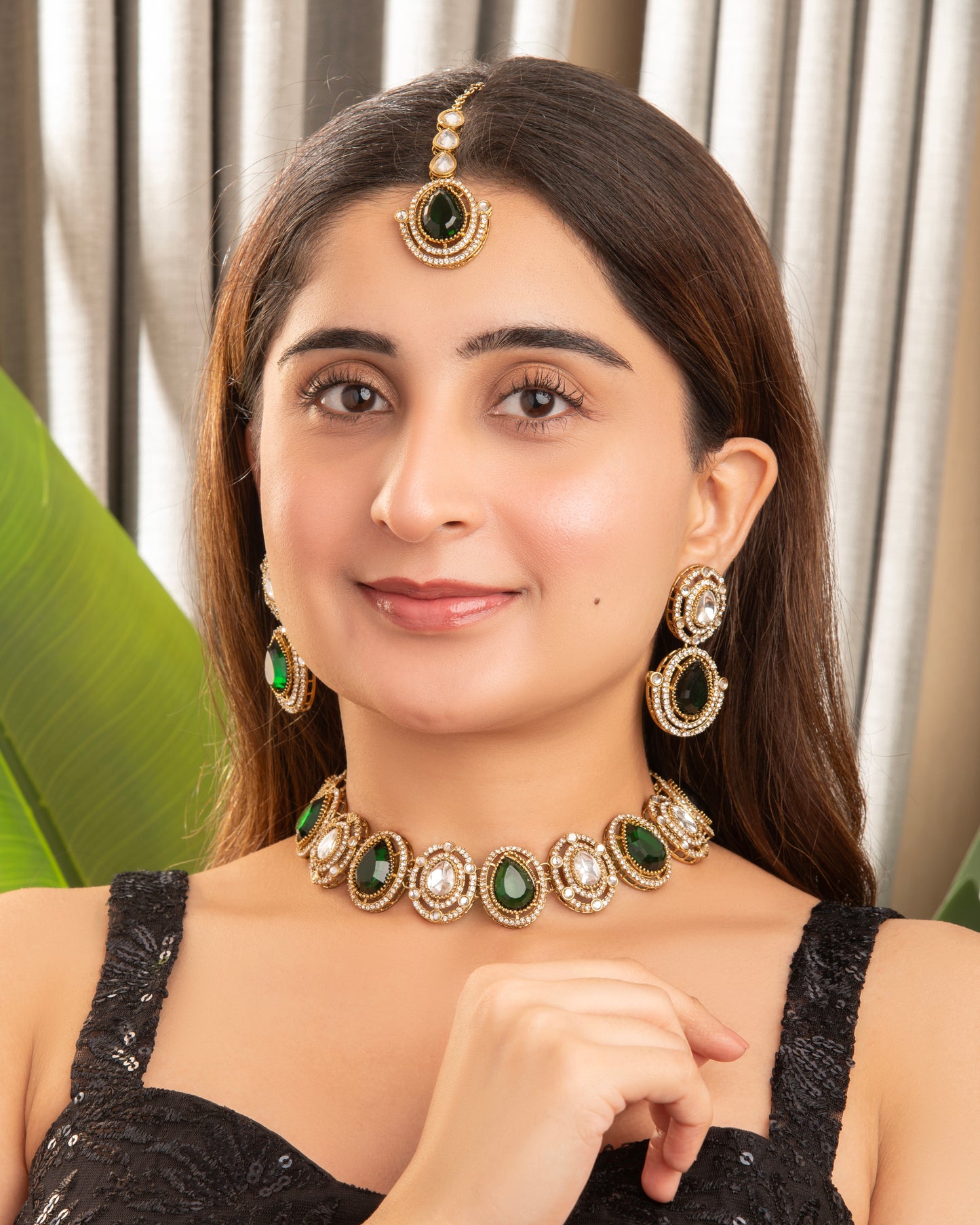 Emerald Hania Premium Polki Dupe Necklace with Earring and Mangteeka