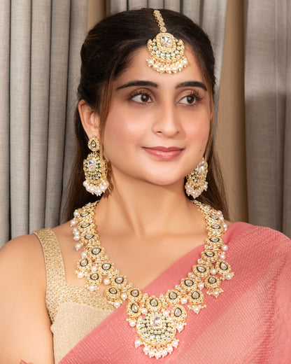 Pearl Noorika Heritage Kundan Necklace Set With Earring & Maangteeka
