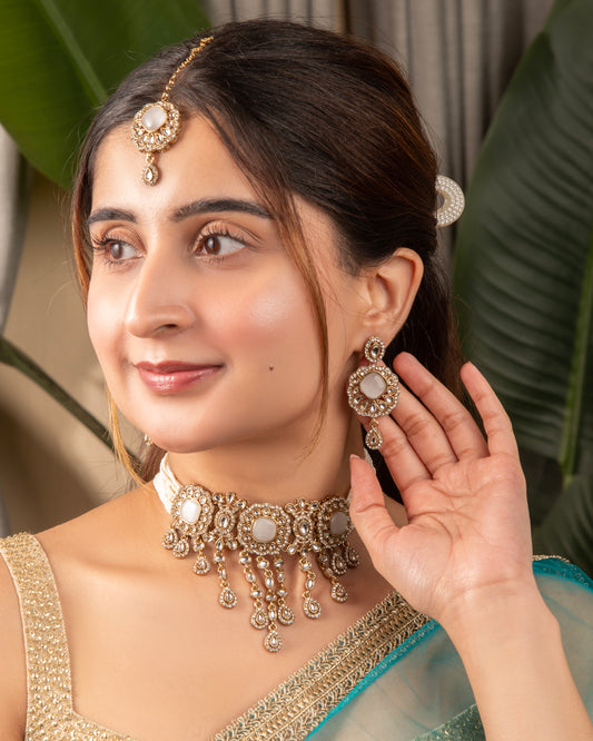 Ivory Meher Premium Necklace with Earring and Mangteeka