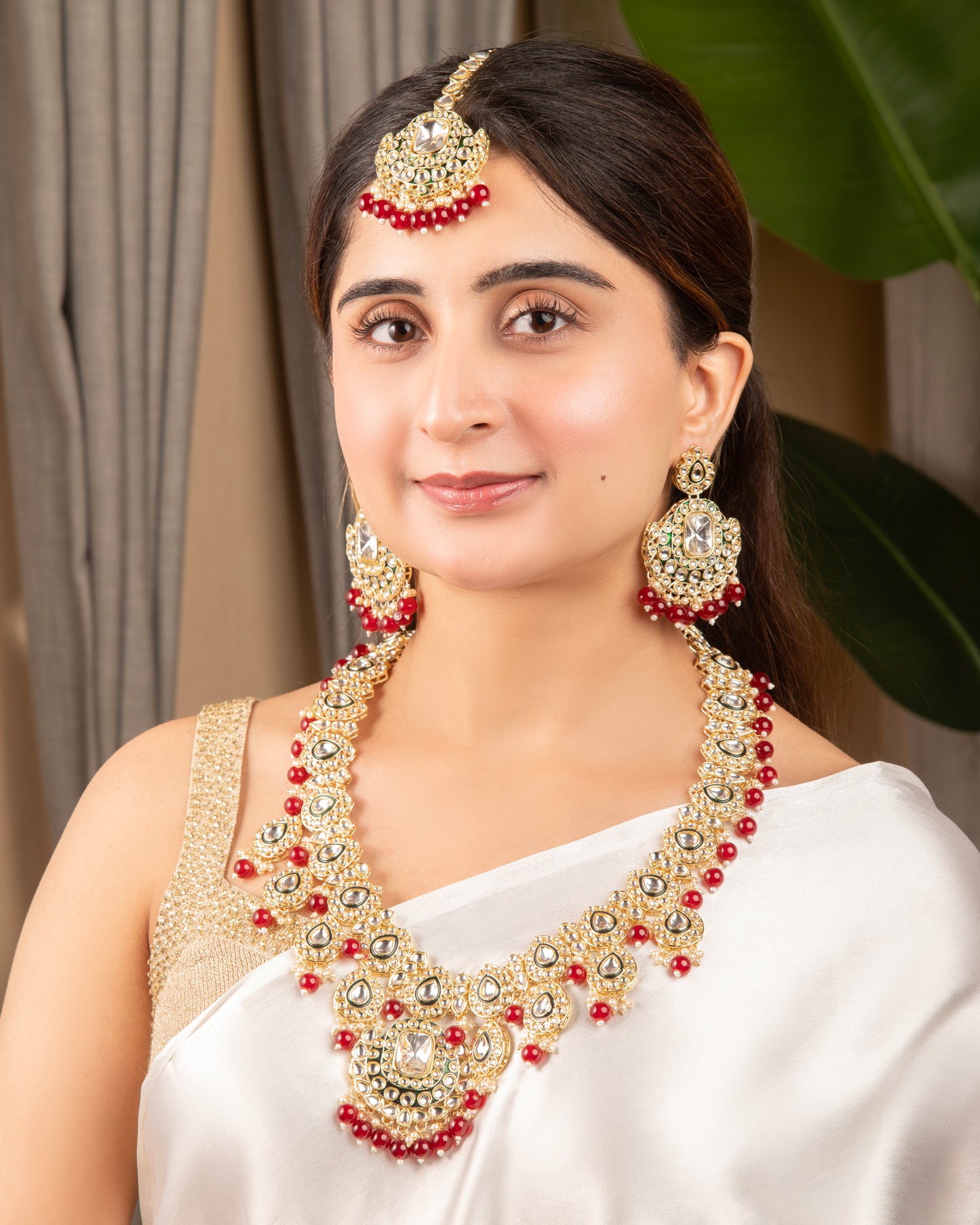 Red Noorika Heritage Kundan Necklace Set With Earring & Maangteeka