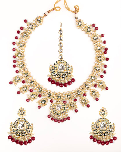 Red Noorika Heritage Kundan Necklace Set With Earring & Maangteeka