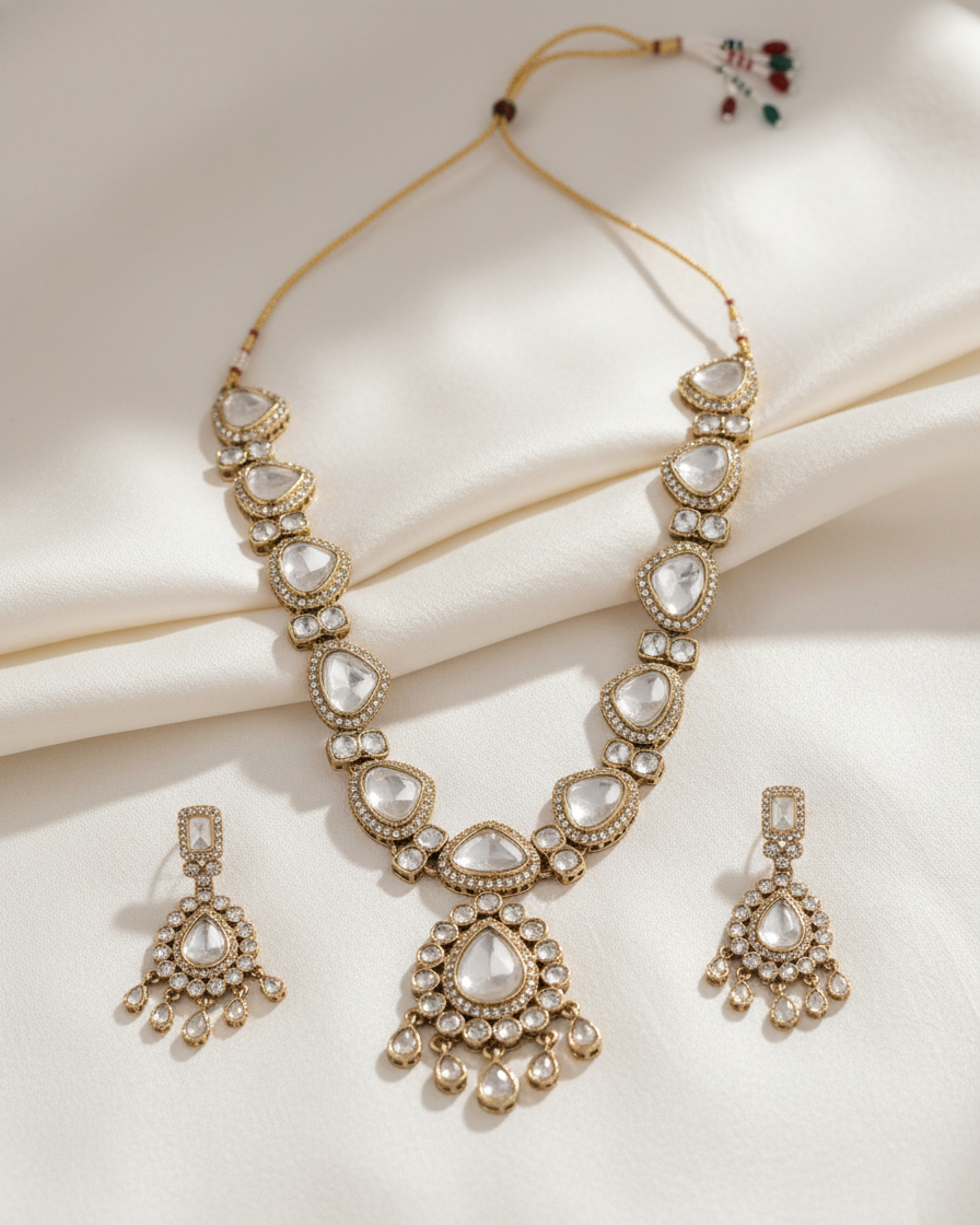 Tanishq Indo Western Necklace With Earrings