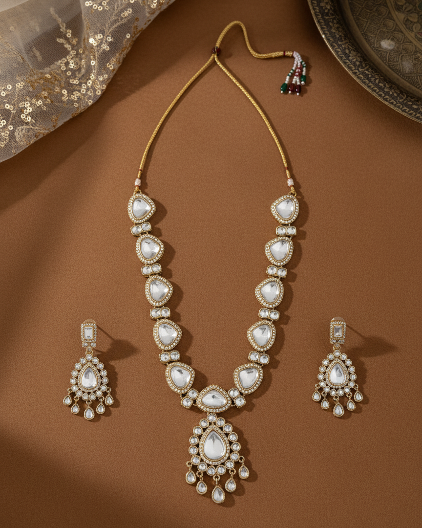 Tanishq Indo Western Necklace With Earrings