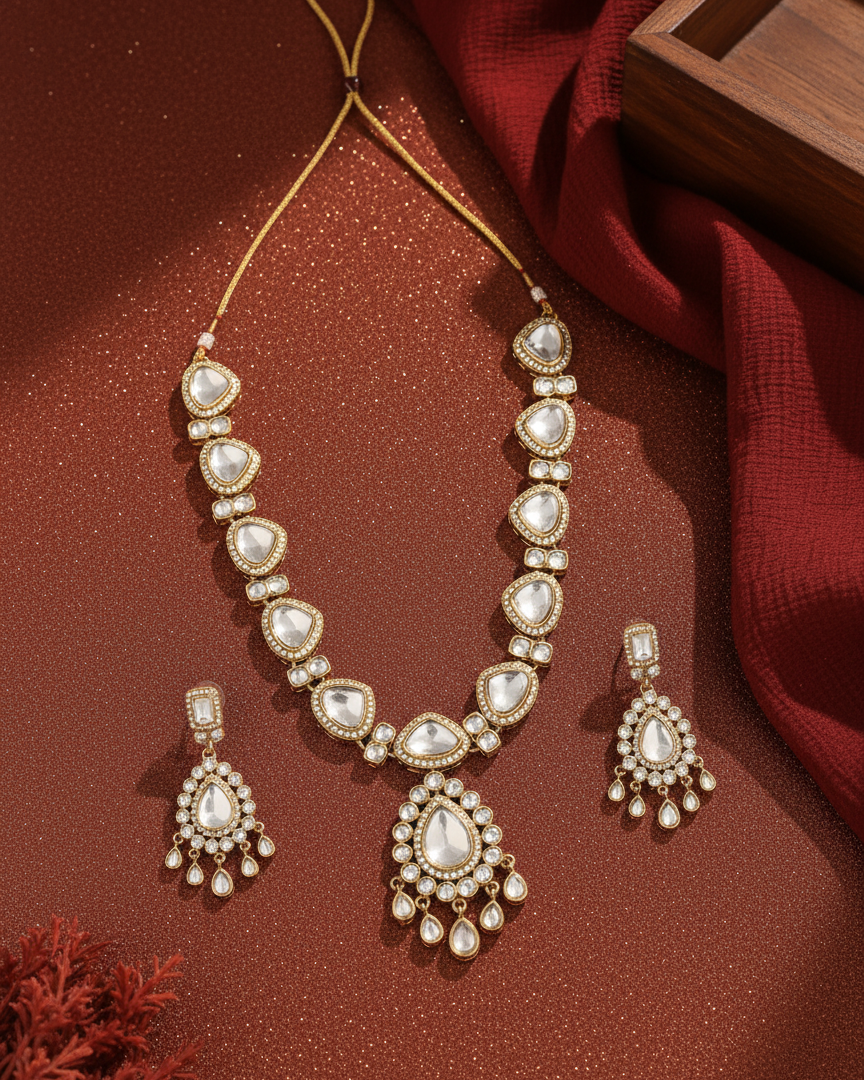Tanishq Indo Western Necklace With Earrings
