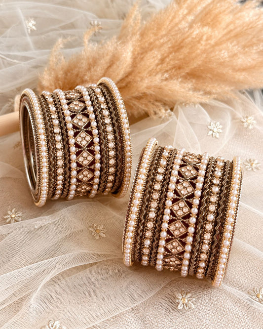 Manasvi Bangle Set