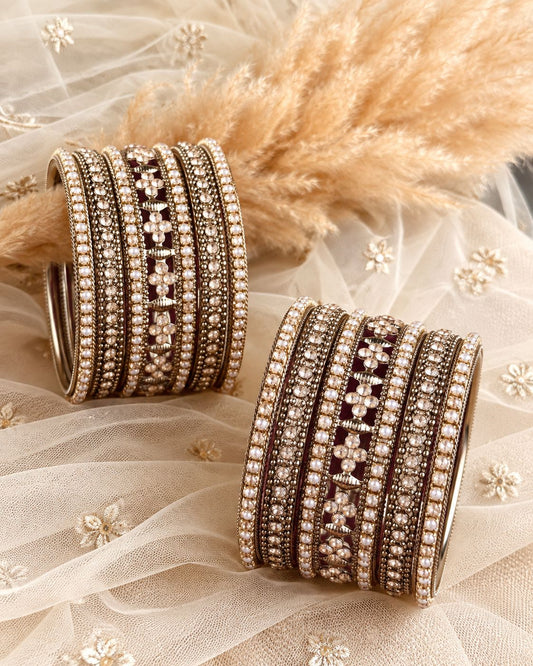 Sunaina Bangle Set