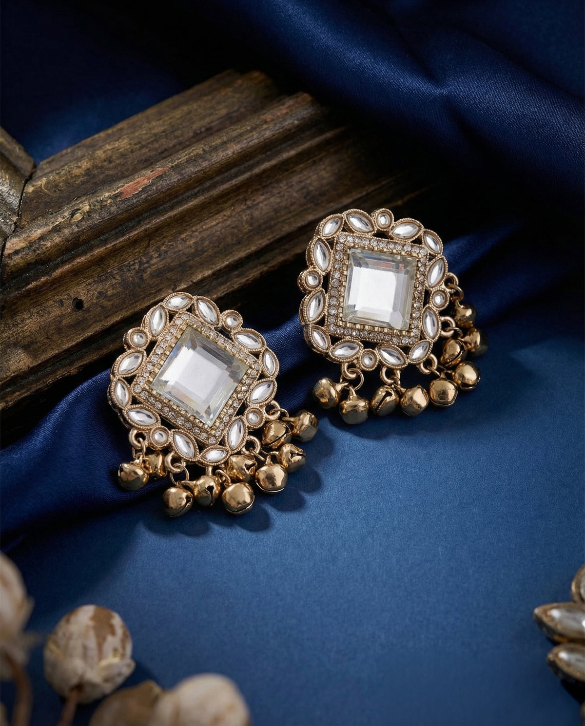 White Zarrah Kashmiri Look Ghunghru Earring