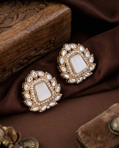 Ivory Amosie Premium Kundan Stud Earrings