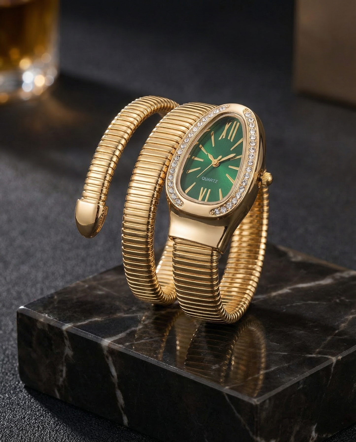 Serpenti Quartz Wrist Watch - Gold