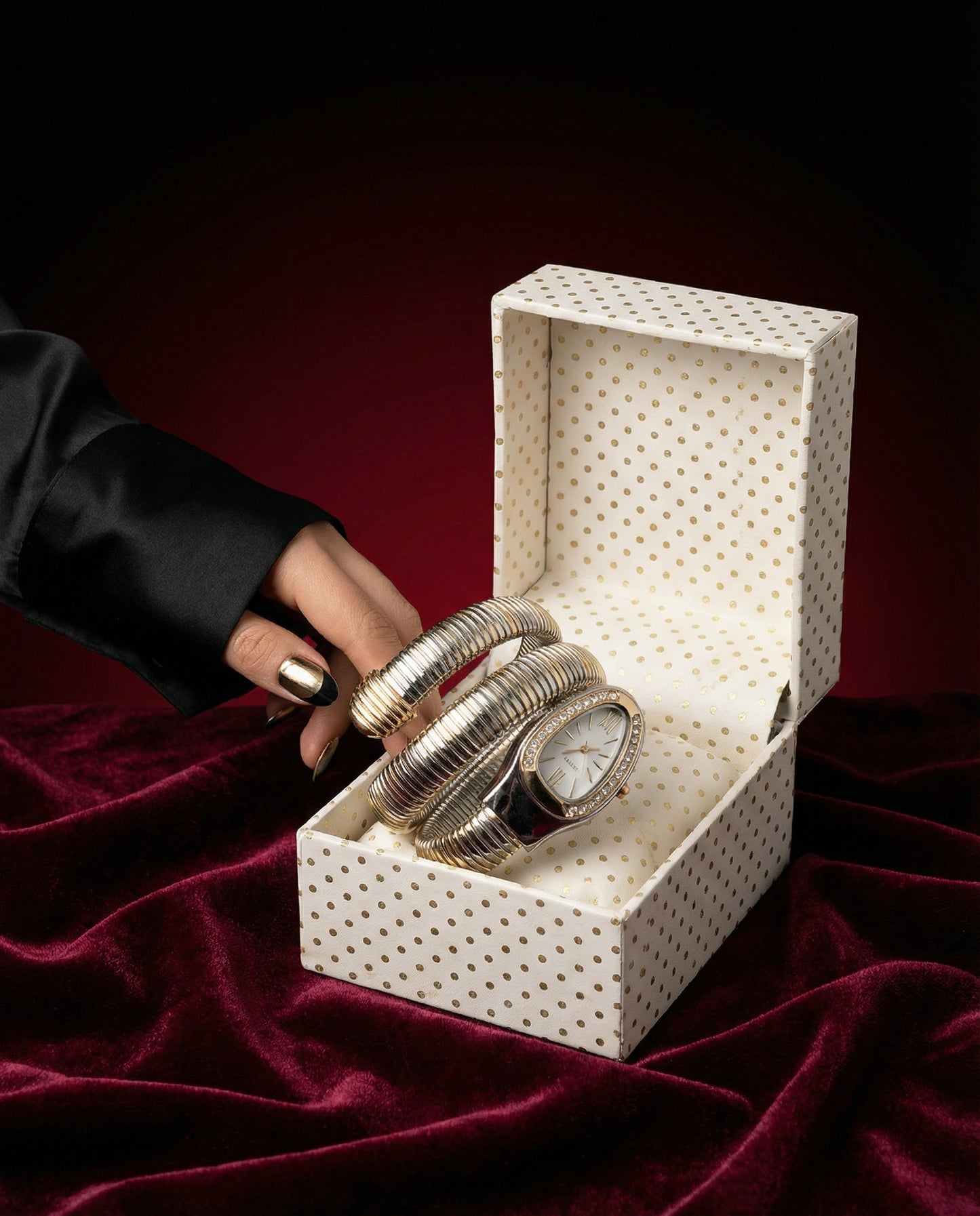 Serpenti Quartz Wrist Watch - Duo Tone White