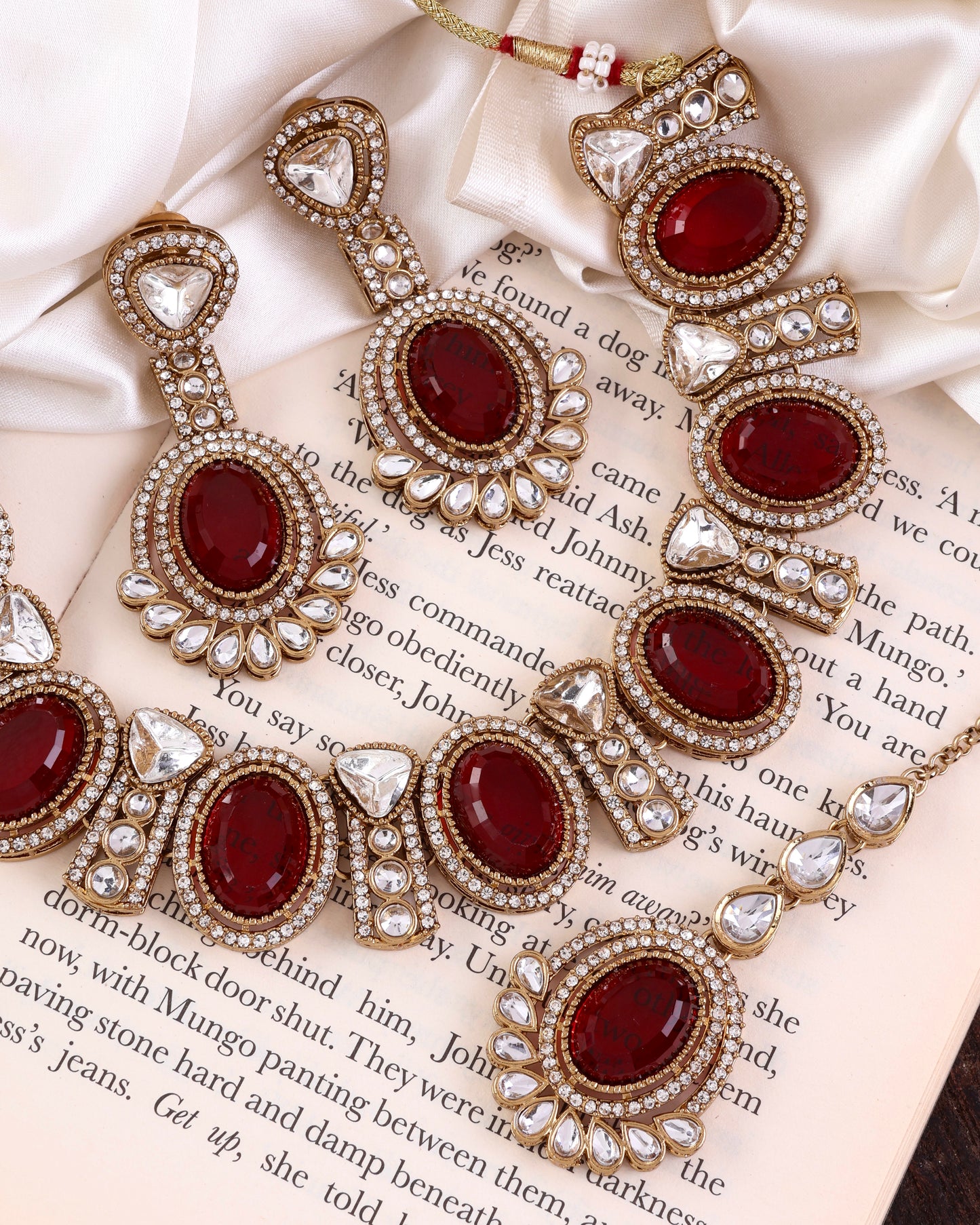 Maroon Taruja Premium Polki Dupe Necklace with Earring and Mangteeka
