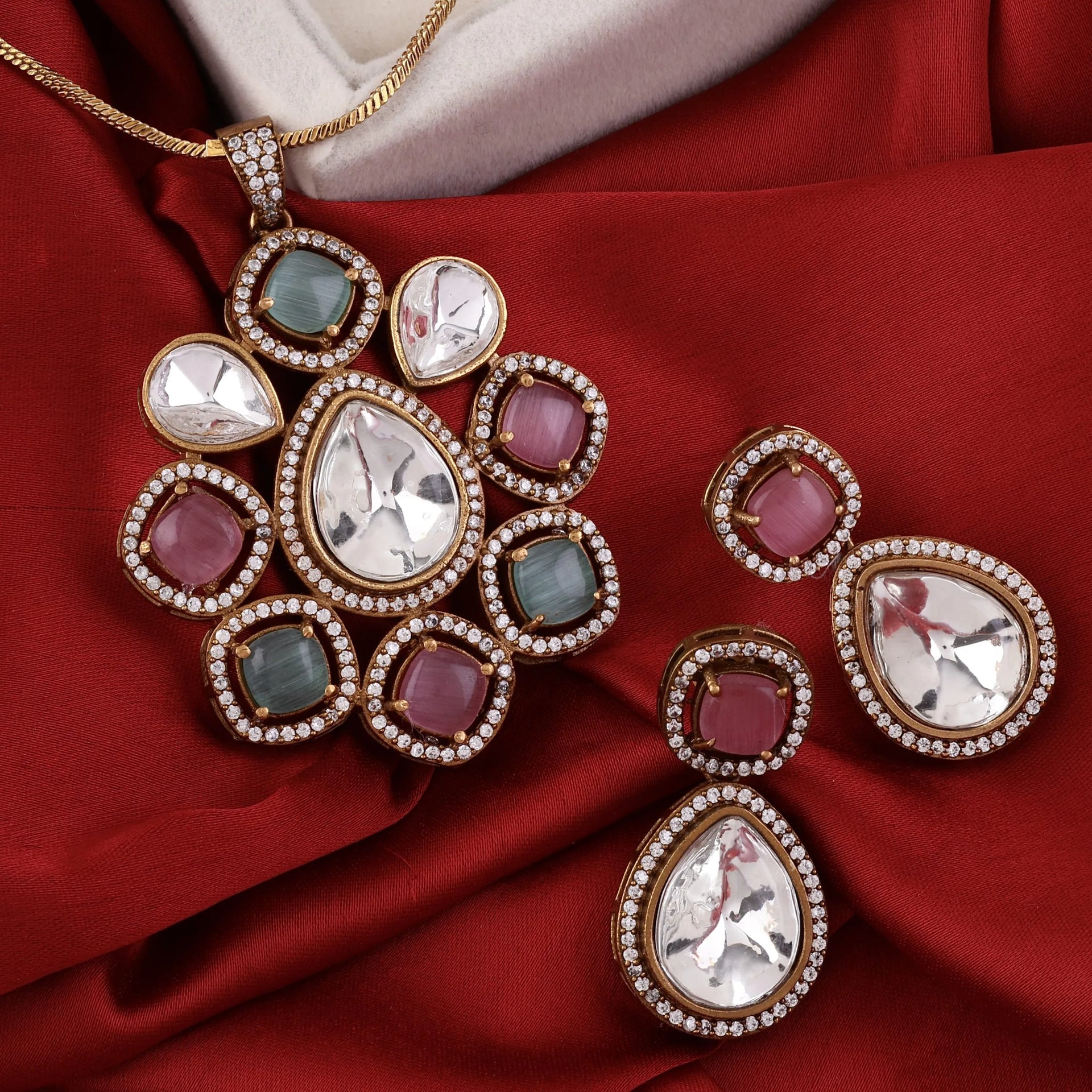 Pastel Samreen Polki Necklace Set with Earring