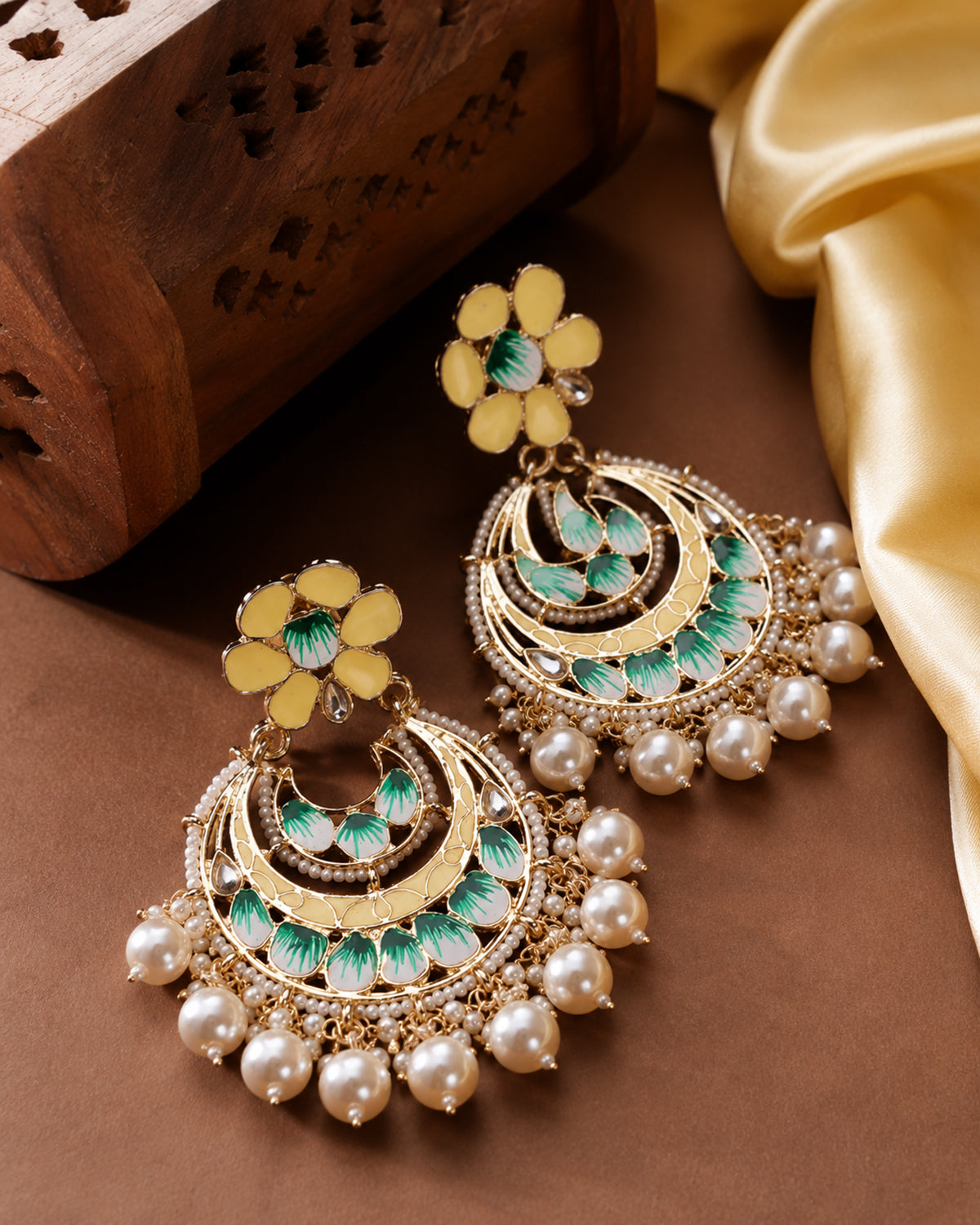 Pearl Aparna Chandbali