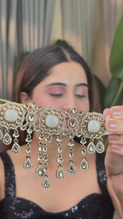 Ivory Meher Premium Necklace with Earring and Mangteeka