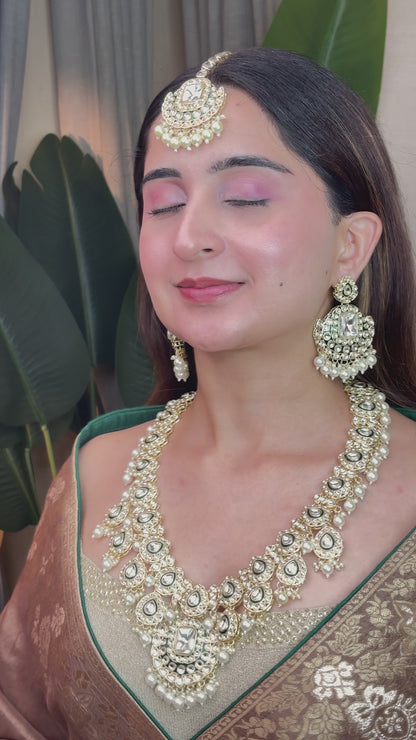 Pearl Noorika Heritage Kundan Necklace Set With Earring & Maangteeka